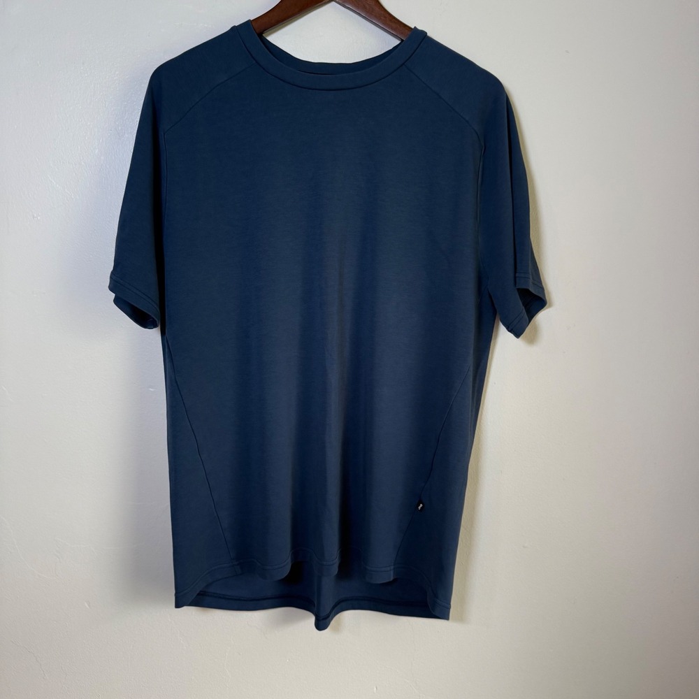 On Running Focus-T Performance Training T-Shirt Size Large Navy Blue